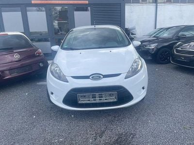 Gebraucht Ford Fiesta Trend 82 PS (60 kW) 2009 Weiß Kleinwagen