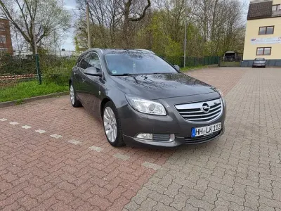Gebraucht Opel Insignia Sport 194 PS (142 kW) 2012 Grau Kombi