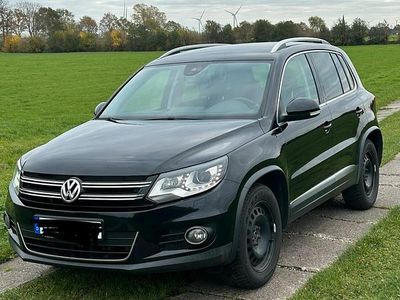 Schwarz Gebraucht 2015 VW Tiguan SUV | 15.000 € (Teuer)