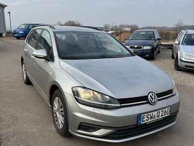 Schwarz Gebraucht 2019 VW Golf VII Comfortline Kombi | 8.889 € (Fairer Preis)