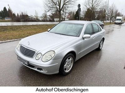 Gebraucht Mercedes E240 Classic 177 PS (130 kW) 2002 Silber Limousine