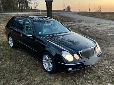 Gebraucht Mercedes E240 Avantgarde 177 PS (130 kW) 2004 Schwarz Kombi