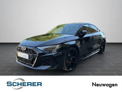 Neu Audi RS3 Advanced 400 PS (294 kW) 2026 Mythosschwarz metallic (metallic) Limousine