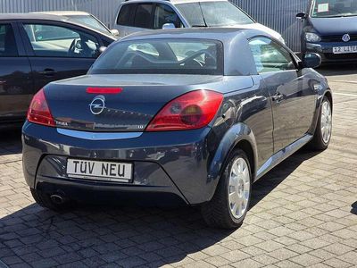 Usata Opel Tigra Sport 125 CV (91 kW) 2006 Metro m2 Cabrio