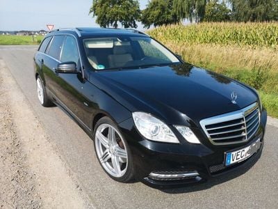 Gebraucht Mercedes E300 Avantgarde 231 PS (169 kW) 2012 Schwarz Kombi