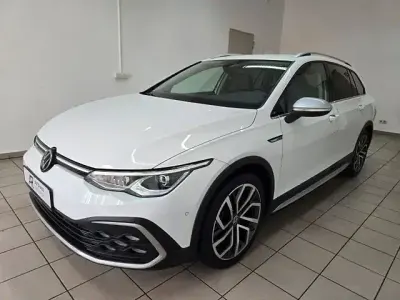 Gebraucht VW Golf Alltrack 200 PS (147 kW) 2023 Weiß Kombi