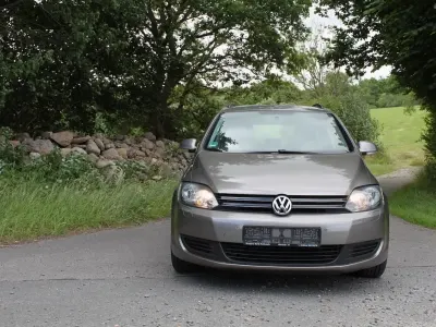 Gebraucht VW Golf VI Comfortline 122 PS (89 kW) 2009 Braun Kleinwagen