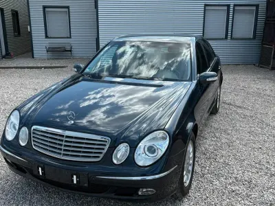 Gebraucht Mercedes E320 Elegance 224 PS (164 kW) 2003 Schwarz Limousine