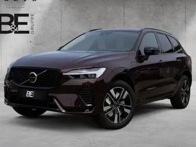 Nowe Volvo XC60 Plus 336 KM (247 kW) 2025 Czerwony SUV