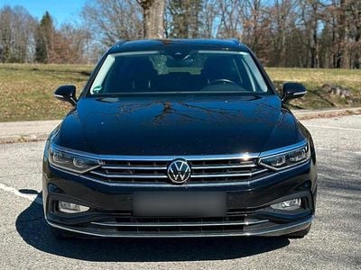 Gebraucht VW Passat Elegance 150 PS (110 kW) 2020 Schwarz Kombi