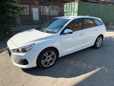 Gebraucht Hyundai i30 120 PS (88 kW) 2020 Weiß Kombi
