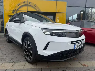 Gebraucht Opel Grandland X 136 PS (100 kW) 2025 Arktis weiß SUV