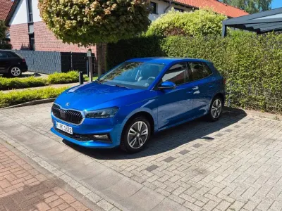 Begagnad Skoda Fabia Selection 95 HK (69 kW) 2024 Blå Halvkombi