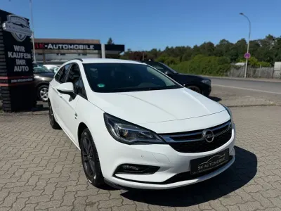 Używany Opel Astra 105 KM (77 kW) 2019 Biały Sedan/Limuzyna