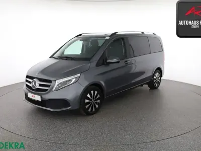 Usata Mercedes V220 163 CV (119 kW) 2022 Grigio Monovolume