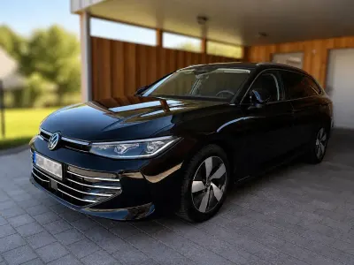 Gebraucht VW Passat Elegance 150 PS (110 kW) 2024 Schwarz Kombi