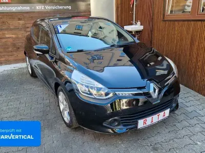 Gebraucht Renault Clio IV Dynamique 120 PS (88 kW) 2015 Sternenschwarz Limousine