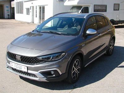Gebraucht Fiat Tipo Cross 131 PS (96 kW) 2021 Grau SUV