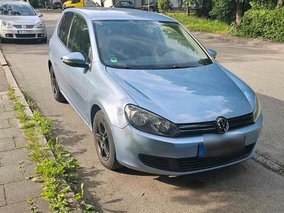 Gebraucht VW Golf VI 80 PS (58 kW) 2008 Blau Kleinwagen