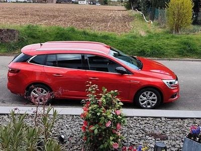 Second-hand Renault Mégane GrandTour LIMITED Deluxe 159 CP (116 kW) 2019 Roșu Break