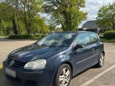 Usata VW Golf V 105 CV (77 kW) 2007 Blu Berlina