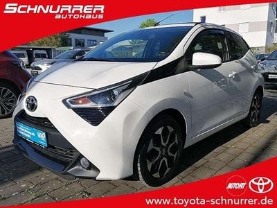 Second-hand Toyota Aygo x-sky 72 CP (52 kW) 2021 Alb Hatchback