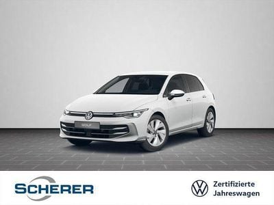 Gebraucht VW Golf VIII Style 150 PS (110 kW) 2024 Pure white Limousine