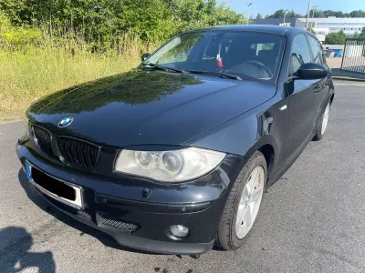 Gebraucht BMW 118 129 PS (94 kW) 2006 Schwarz Kleinwagen