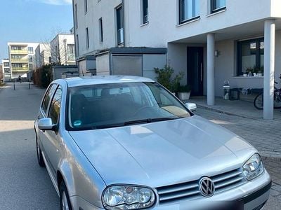 Gebraucht VW Golf IV 75 PS (55 kW) 2003 Silber Kleinwagen