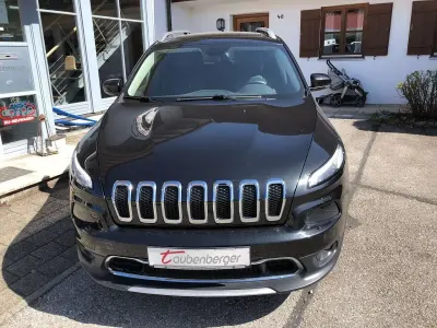 Gebraucht Jeep Cherokee Limited 170 PS (125 kW) 2015 Brilliant black pearl (metallic) SUV