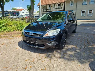 Gebraucht Ford Focus 101 PS (74 kW) 2011 Schwarz Limousine