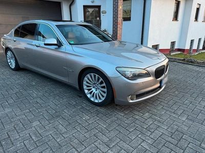 Gebraucht BMW 740L 326 PS (239 kW) 2011 Grau Limousine