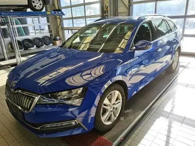 Gebraucht Skoda Superb Ambition 218 PS (160 kW) 2021 Energyblau Kombi