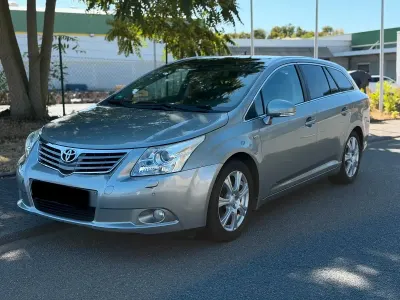 Gebraucht Toyota Avensis TEC-Edition 150 PS (110 kW) 2010 Grau Kombi