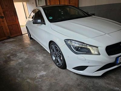 Gebraucht Mercedes CLA200 156 PS (114 kW) 2014 Weiß Limousine