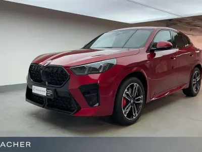 Gebraucht BMW X2 M Sport 170 PS (125 kW) 2025 Fire red metallic SUV