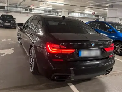 Gebraucht BMW 730L M Sport 265 PS (194 kW) 2016 Schwarz Limousine