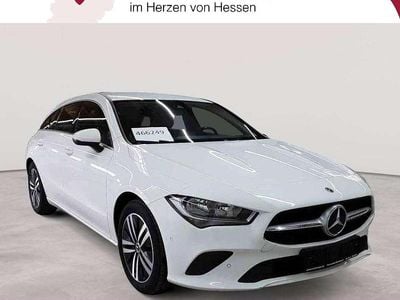 Gebraucht Mercedes CLA200 150 PS (110 kW) 2021 Polarweiß Kombi