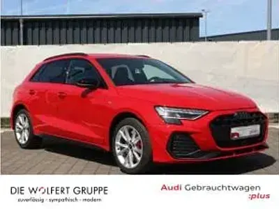 Gebraucht Audi A3 272 PS (200 kW) 2025 Rot (progressivrot metallic) Limousine