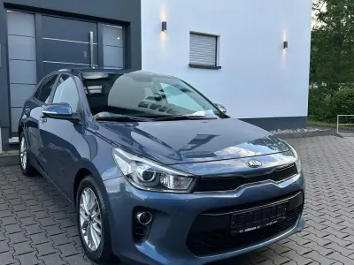 Gebraucht Kia Rio DREAM-TEAM Edition 84 PS (61 kW) 2019 Andere farben Kleinwagen