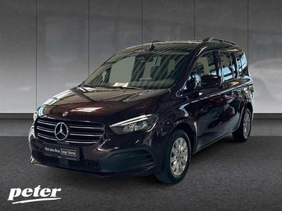 Usata Mercedes T180 Progressive 131 CV (96 kW) 2025 Rosso Monovolume