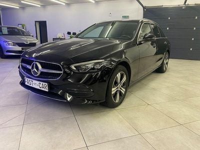 Gebraucht Mercedes C300e Avantgarde 197 PS (144 kW) 2024 Schwarz Kombi