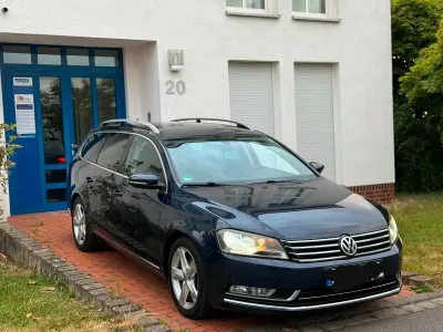 Gebraucht VW Passat 170 PS (125 kW) 2011 Blau Kombi