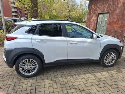 Usata Hyundai Kona Style 177 CV (130 kW) 2021 Bianco SUV
