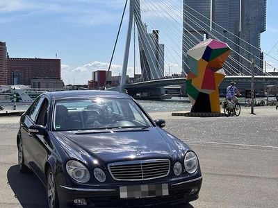 Mercedes E320