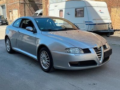 Gebraucht Alfa Romeo GT 122 PS (89 kW) 2006 Silber Coupé