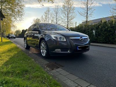 gebraucht Opel Insignia 2.0 CDTI Kombi Automatik.