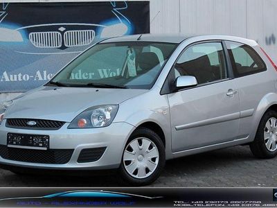 Silber Gebraucht 2007 Ford Fiesta Style Kleinwagen | 2.500 € (Etwas zu teuer)