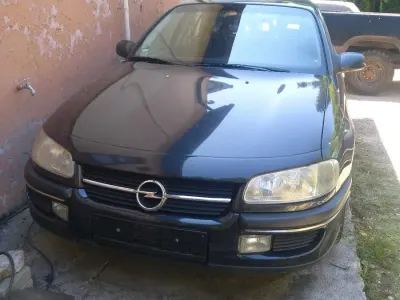 Gebraucht Opel Omega 136 PS (100 kW) 1997 Schwarz Limousine