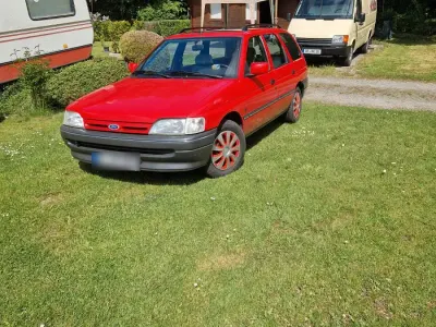 Gebraucht Ford Escort 60 PS (44 kW) 1992 Rot Kombi